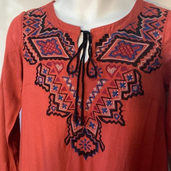 THML SZ XS Rust long sleeve shift dress with embroidered details - Picture 2 of 8